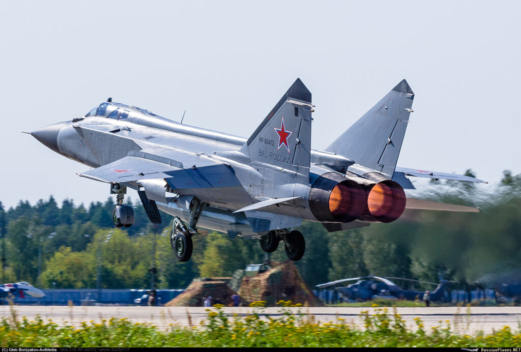 Tu-95MS, Tu-22M3, and MiG-31 Tu-95MS, Tu-22M3, and MiG-31