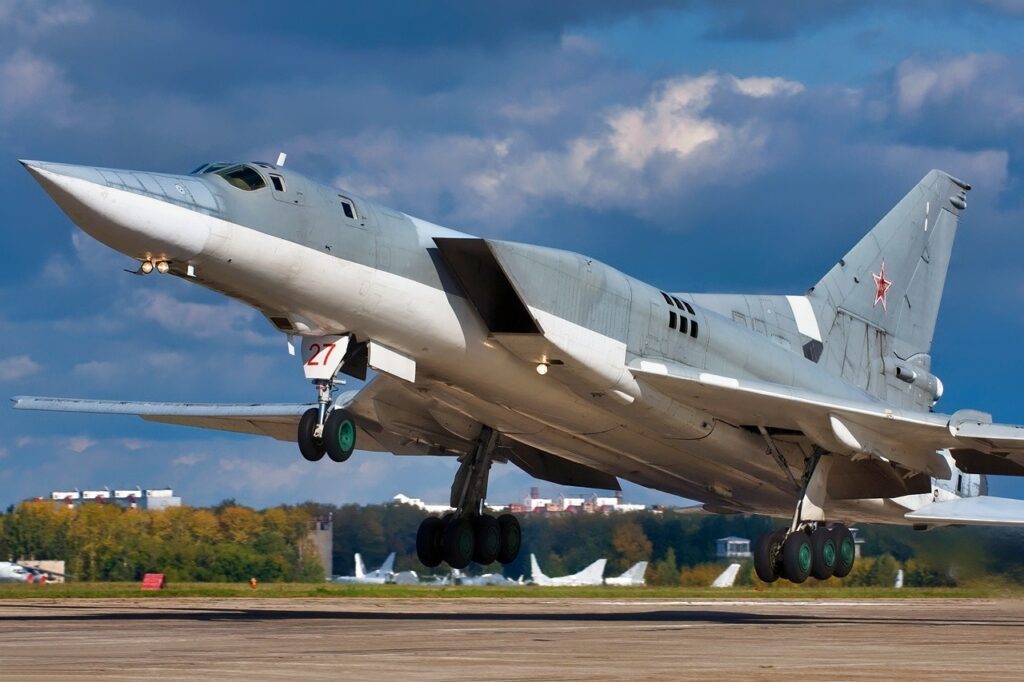 Tu-95MS, Tu-22M3, MiG-31
